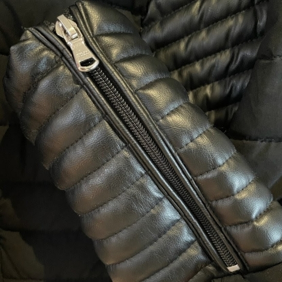 Guess Black Puffer Jacket - Picture 6 of 8